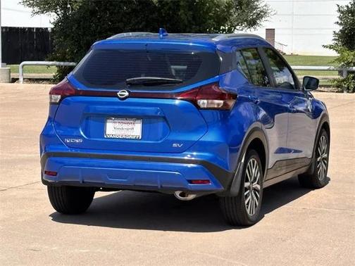 2022 Nissan Kicks SV