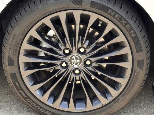 2017 Toyota Avalon Touring