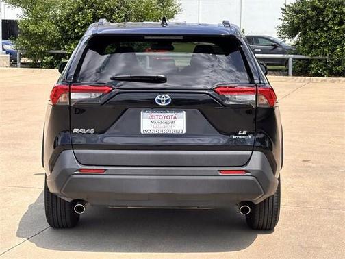 2022 Toyota RAV4 Hybrid LE