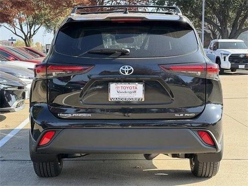 2026 Toyota Highlander XLE