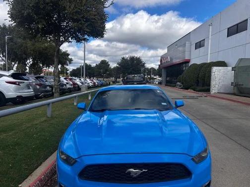 2017 Ford Mustang V6