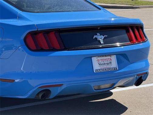 2017 Ford Mustang V6