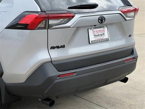 2025 Toyota RAV4 LE