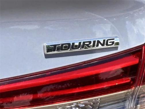 2022 Honda Civic Touring