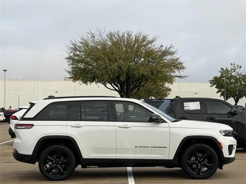 2024 Jeep Grand Cherokee Altitude