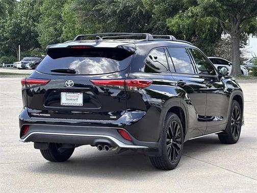 2023 Toyota Highlander XSE