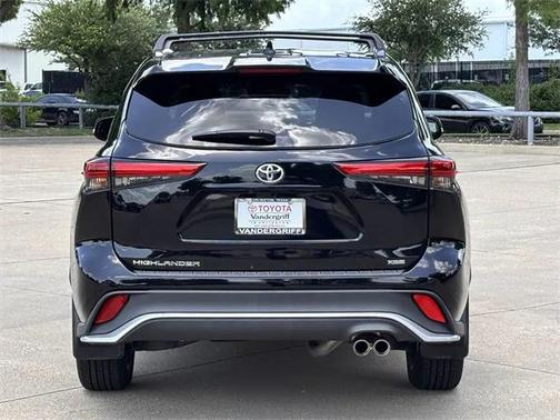 2023 Toyota Highlander XSE