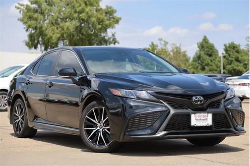 2024 Toyota Camry SE