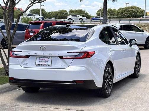 2025 Toyota Camry XLE