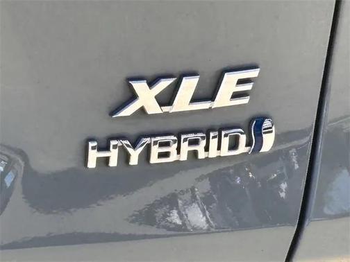 2023 Toyota RAV4 Hybrid XLE