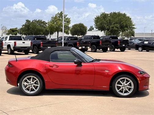 2017 Mazda MX-5 Miata Sport