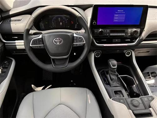 2025 Toyota Grand Highlander Hybrid XLE