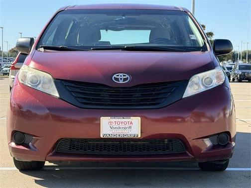 2016 Toyota Sienna L