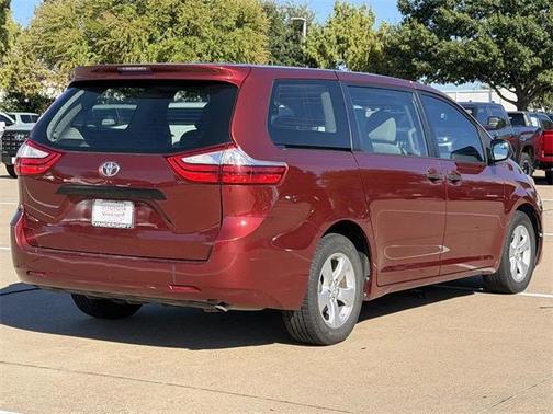 2016 Toyota Sienna L