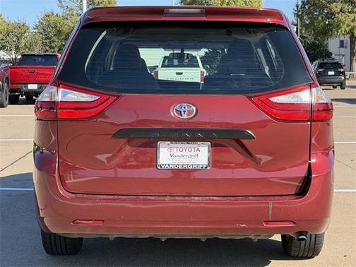 2016 Toyota Sienna L