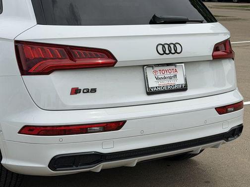 Glacier White Metallic 2020 Audi SQ5 3.0T Prestige