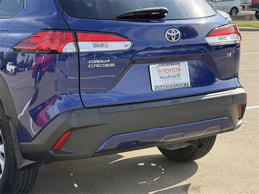 2022 Toyota Corolla Cross LE