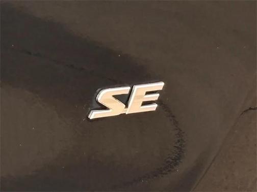 2018 Toyota RAV4 SE