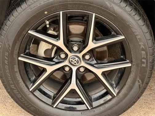 2018 Toyota RAV4 SE