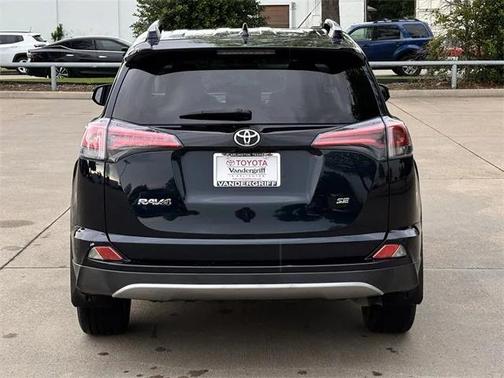 2018 Toyota RAV4 SE
