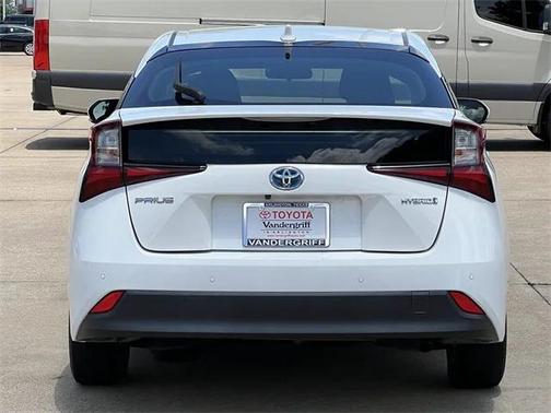 2021 Toyota Prius LE