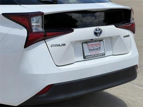 2021 Toyota Prius LE