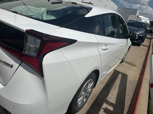 2021 Toyota Prius LE