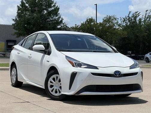 2021 Toyota Prius LE