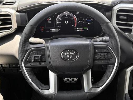 2025 Toyota Tundra Hybrid Platinum