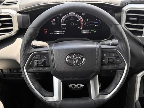 2025 Toyota Tundra Hybrid Platinum