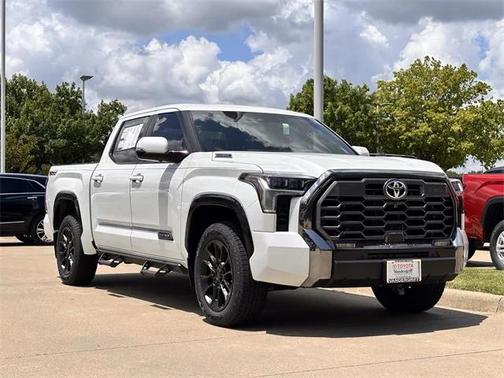 2025 Toyota Tundra Hybrid Platinum