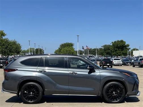 2024 Toyota Highlander XSE