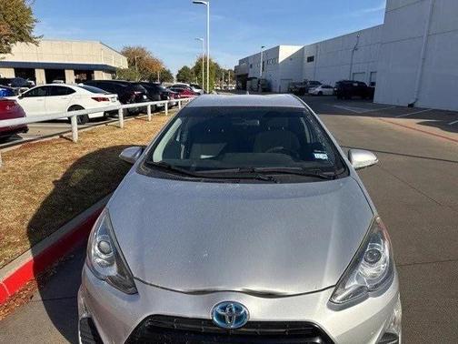 2016 Toyota Prius c Four