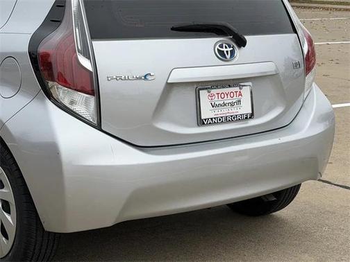 2016 Toyota Prius c Four