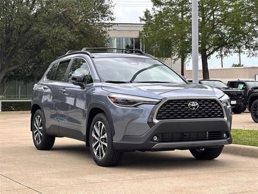 2025 Toyota Corolla Cross XLE