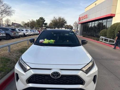 2025 Toyota RAV4 Hybrid SE