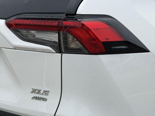 Ice 2025 Toyota RAV4 XLE