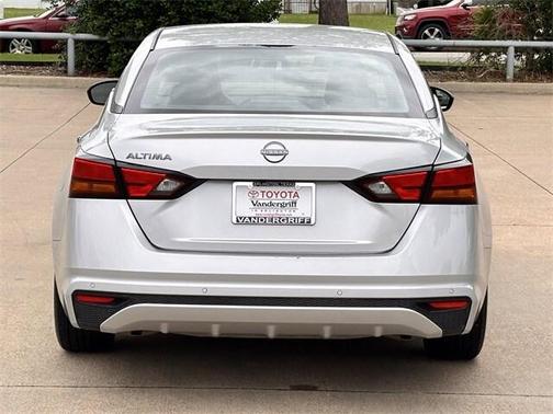 2024 Nissan Altima S FWD