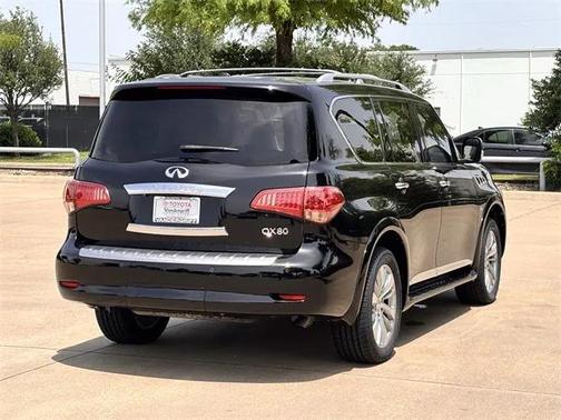 2016 INFINITI QX80 Base
