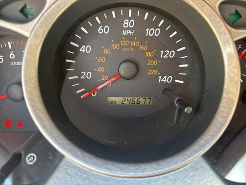2003 Toyota Highlander Base