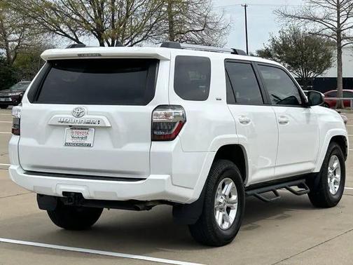 2022 Toyota 4Runner SR5