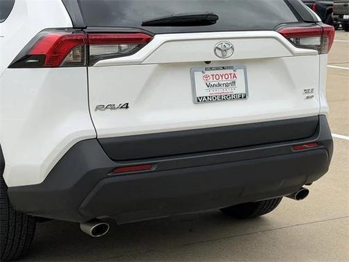 2024 Toyota RAV4 XLE