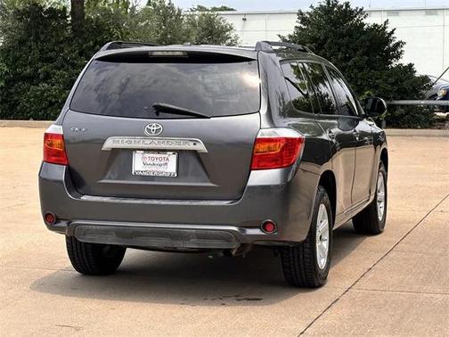 2010 Toyota Highlander SE