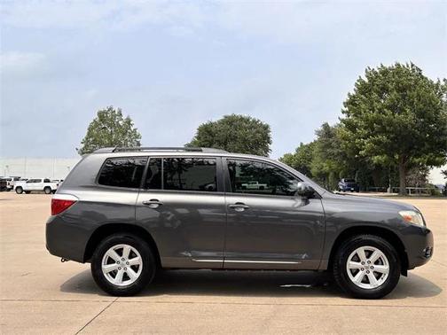 2010 Toyota Highlander SE