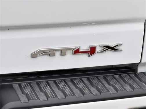 2022 GMC Sierra 1500 AT4X