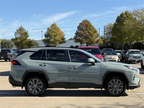 2023 Toyota RAV4 Hybrid XLE Premium