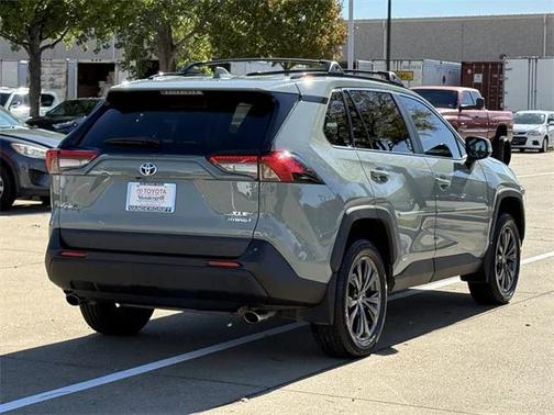 2023 Toyota RAV4 Hybrid XLE Premium