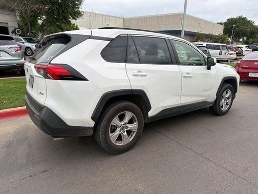 Super White 2019 Toyota RAV4 XLE