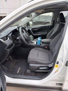 Super White 2019 Toyota RAV4 XLE