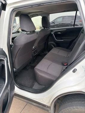 Super White 2019 Toyota RAV4 XLE
